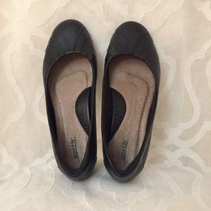 Earth Bellwether Ballerina Flat w/Pleating Detail